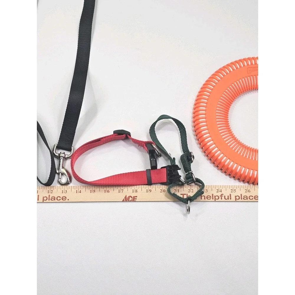 7 Piece Dog Lot Small/Large Breed Size 2 Leashes 3 Collars(1 New) Bag Holder Toy